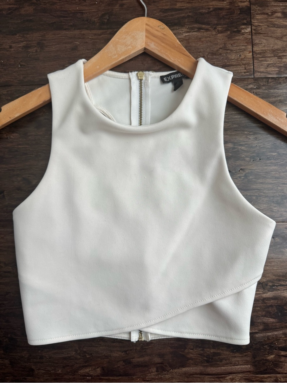 Express Cream Cropped Tank with Back Zip